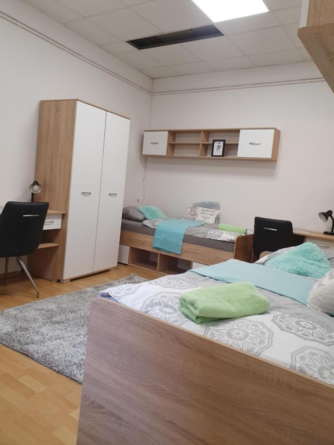 Maribor City Center Minidorm Apartment Luaran gambar