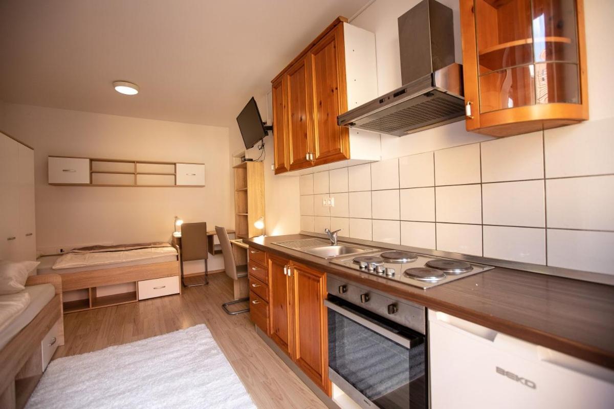 Maribor City Center Minidorm Apartment Luaran gambar